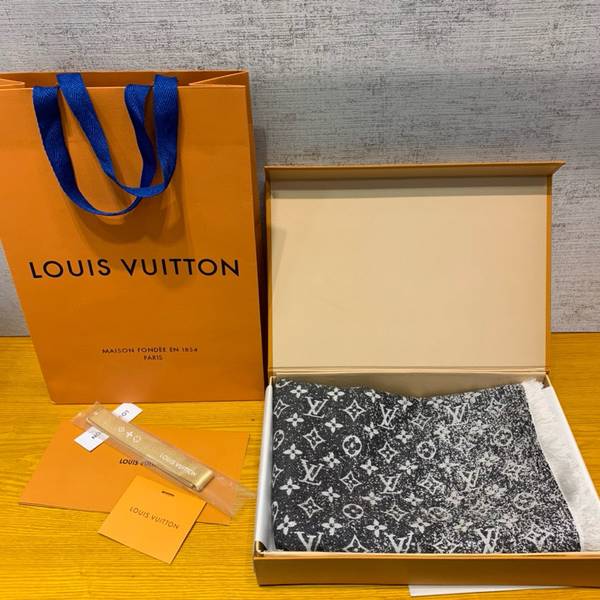 Louis Vuitton Scarf LVC00481 Louis Vuitton Scarf LVC00481